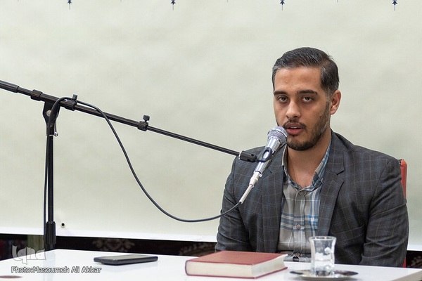 محفل انس با قرآن کریم در مسجد حضرت ابوالفضل (ع) کرج