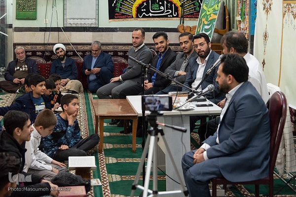 محفل انس با قرآن کریم در مسجد حضرت ابوالفضل (ع) کرج