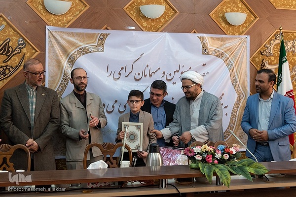تجلیل از عوامل اجرایی جشنواره قرآنی بهترین پناه‎‎