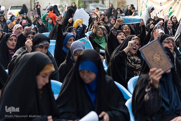 تجمع اعتراضی در کرج در پی اهانت به ساحت قرآن کریم