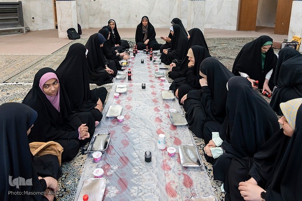 کلاس‌های حوزه علمیه برای دانش‌آموزان برتر قرآنی‎ در البرز