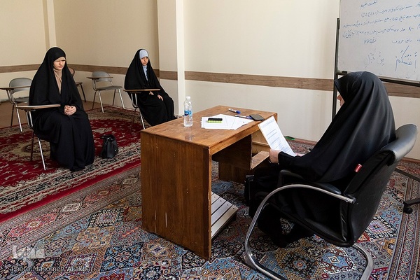 کلاس‌های حوزه علمیه برای دانش‌آموزان برتر قرآنی‎ در البرز