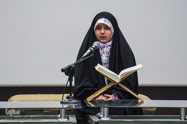 تجلیل از پیشکسوتان زن در دفاع مقدس‎