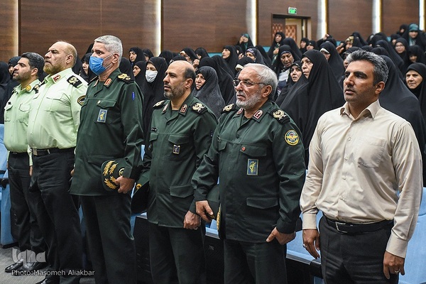 تجلیل از پیشکسوتان زن در دفاع مقدس‎