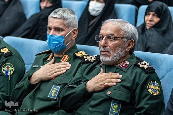 تجلیل از پیشکسوتان زن در دفاع مقدس‎