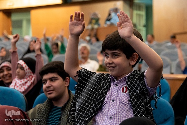 اجتماع نوه‌های شهدا‎ در استان البرز