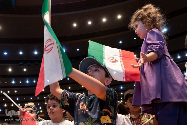 اجتماع نوه‌های شهدا‎ در استان البرز