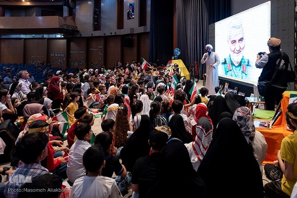 اجتماع نوه‌های شهدا‎ در استان البرز