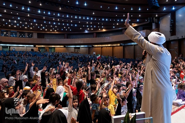 اجتماع نوه‌های شهدا‎ در استان البرز