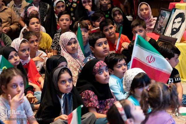 اجتماع نوه‌های شهدا‎ در استان البرز