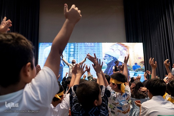 اجتماع نوه‌های شهدا‎ در استان البرز