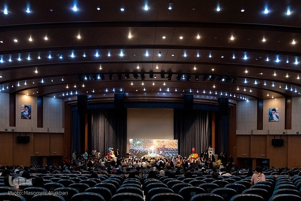 اجتماع نوه‌های شهدا‎ در استان البرز