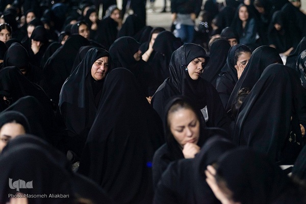 عزاداری شب سوم محرم در دانشگاه آزاد کرج