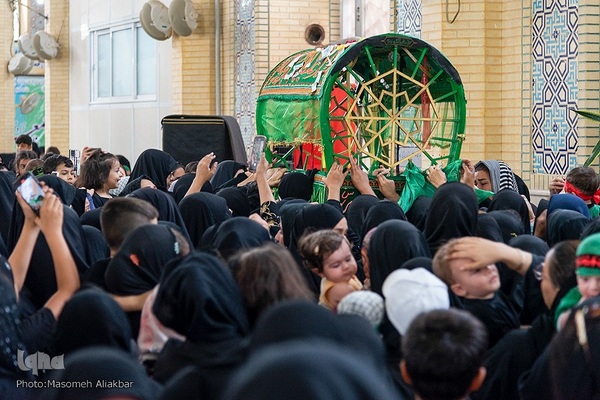 همایش شیرخوارگان حسینی در مصلی کرج‎