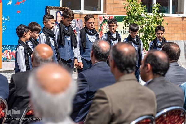 افتتاح پروژه‌های هفته دولت در شهرستان‌های نظرآباد و ساوجبلاغ‎