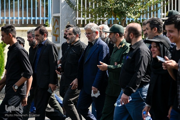 راهپیمایی 10 کیلومتری جاماندگان اربعین حسینی در کرج‎