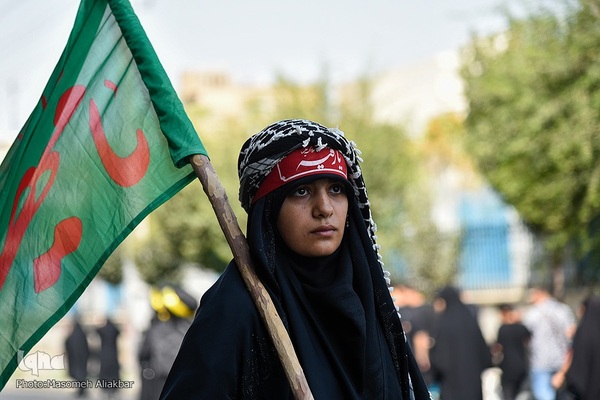 راهپیمایی 10 کیلومتری جاماندگان اربعین حسینی در کرج‎