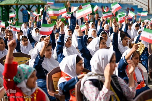 جشن عاطفه‌ها‎ در کرج