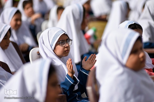 جشن عاطفه‌ها‎ در کرج