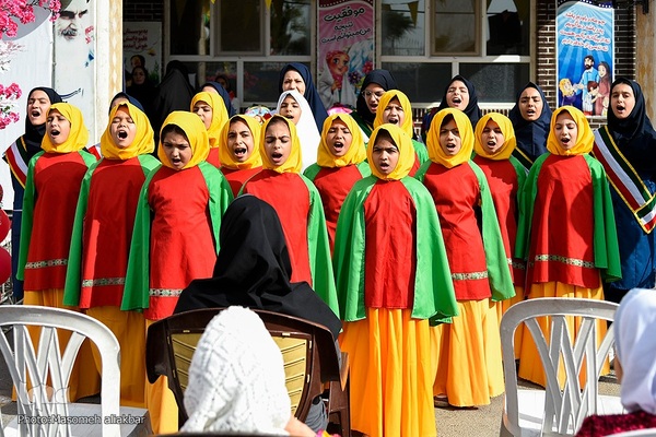 جشن عاطفه‌ها‎ در کرج