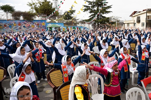 جشن عاطفه‌ها‎ در کرج