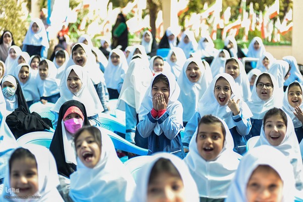 جشن دانش‌آموزان البرزی‎