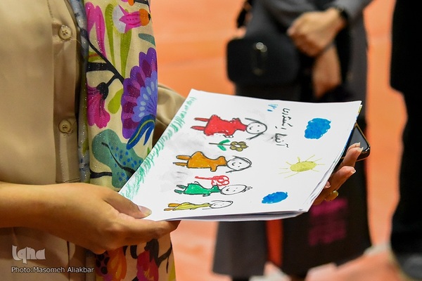 اولین جشنواره نقاشی کودکان استعداد فردیس‎