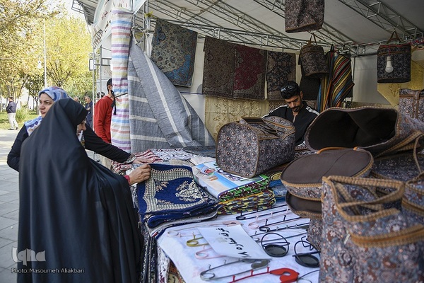 افتتاح دومین دوره بازارچه برکت در کرج