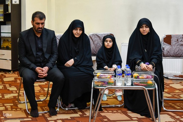 نشست برگزیدگان مرحله استانی مسابقات قرآن و عترت بسیجیان البرزی