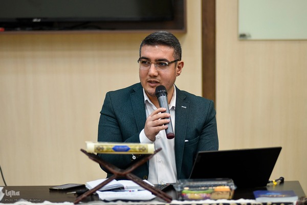 نشست برگزیدگان مرحله استانی مسابقات قرآن و عترت بسیجیان البرزی