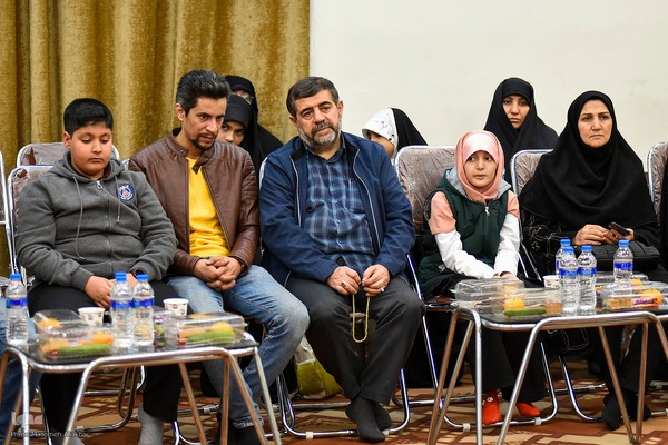 نشست برگزیدگان مرحله استانی مسابقات قرآن و عترت بسیجیان البرزی