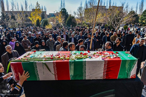 تشییع شهید گمنام در دانشگاه آزاد اسلامی واحد کرج
