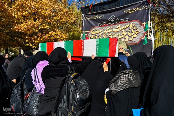 تشییع شهید گمنام در دانشگاه آزاد اسلامی واحد کرج
