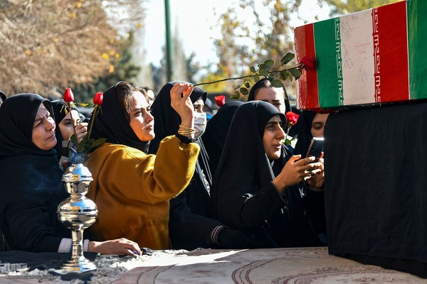تشییع شهید گمنام در دانشگاه آزاد اسلامی واحد کرج