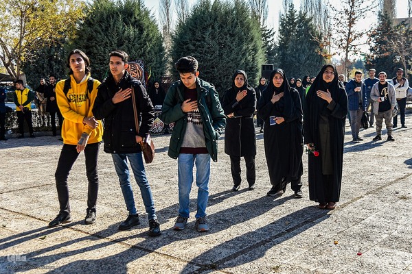 تشییع شهید گمنام در دانشگاه آزاد اسلامی واحد کرج