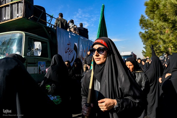 تشییع ۶ شهید گمنام دوران دفاع مقدس در البرز