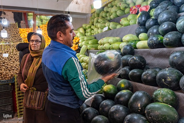 خرید شب یلدا در کرج