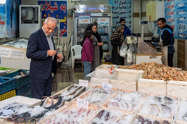 خرید شب یلدا در کرج