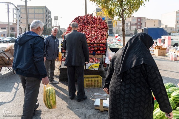 خرید شب یلدا در کرج