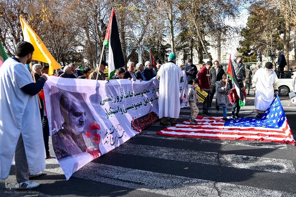 راهپیمایی مردم کرج در محکومیت حمله تروریستی کرمان‎