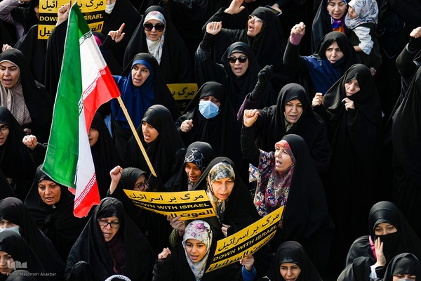 راهپیمایی مردم کرج در محکومیت حمله تروریستی کرمان‎