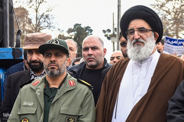 راهپیمایی مردم کرج در محکومیت حمله تروریستی کرمان‎