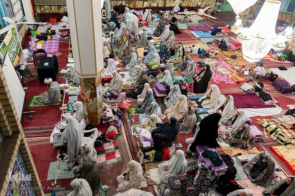 مراسم اعتکاف در مسجد جامع رجایی شهر کرج