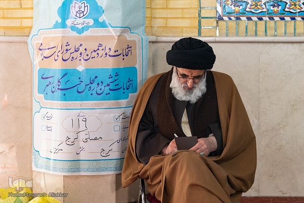 حضور مردم کرج در محل اخذ رای‎