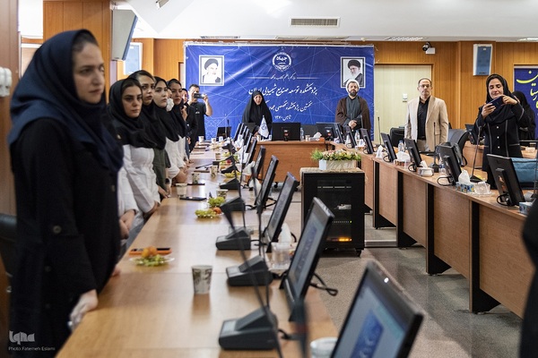 پرچم‌گردانی حرم مطهر امام رضا (ع) در مجتمع تحقیقاتی شهدای جهاددانشگاهی