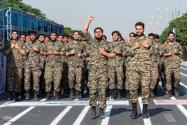 رژه نیروهای مسلح