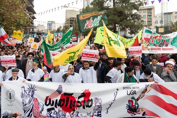 راهپیمایی ۱۳ آبان در کرج‎