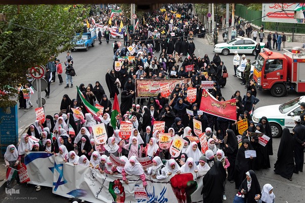 راهپیمایی ۱۳ آبان در کرج‎