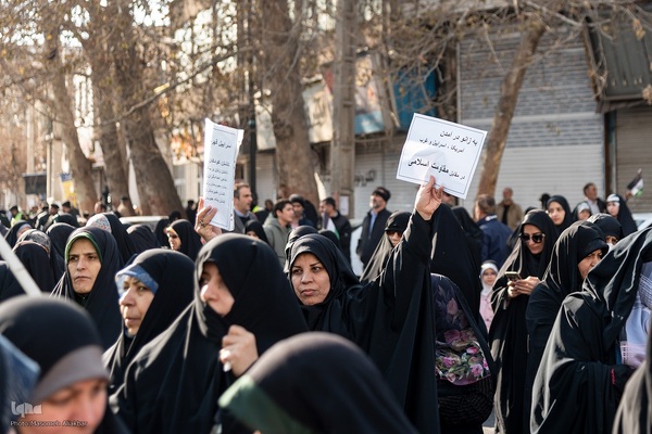 راهپیمایی جمعه نصر در کرج