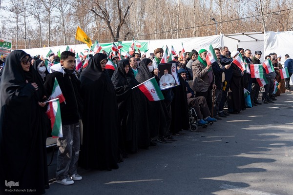 راهپیمایی ۲۲ بهمن در کرج‎